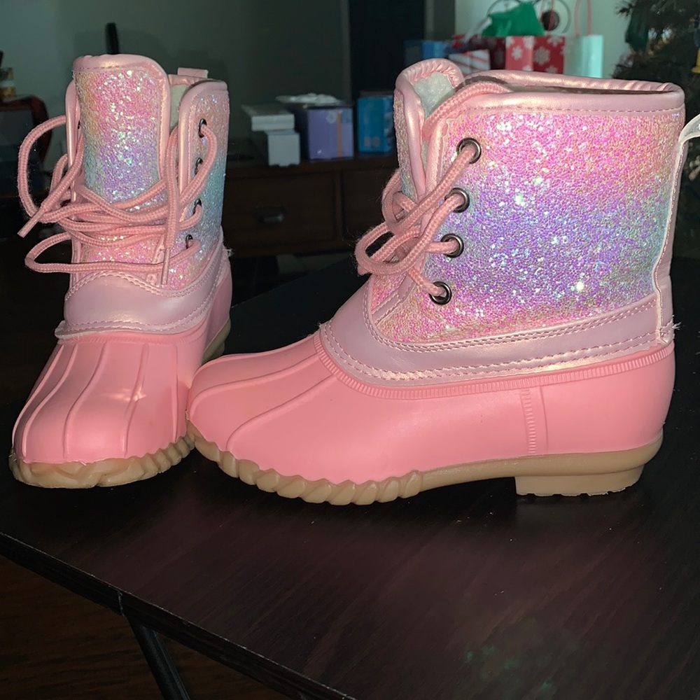 Girls snow boots